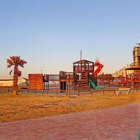 Afribode'S Adenium Beachfront Apartman Fokváros Kültér fotó